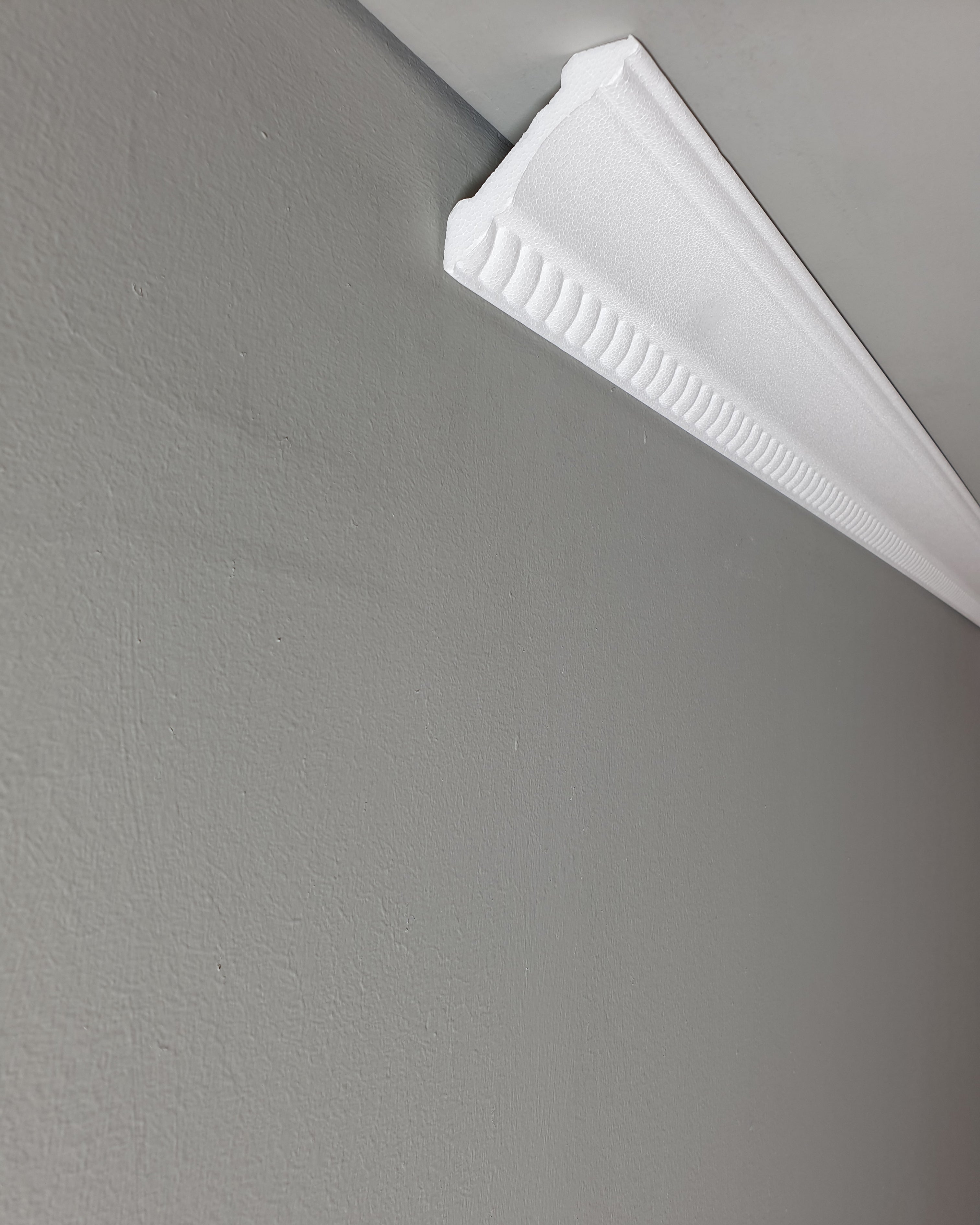 קרניז פוליסטירן בעיטור צמה תחתונה