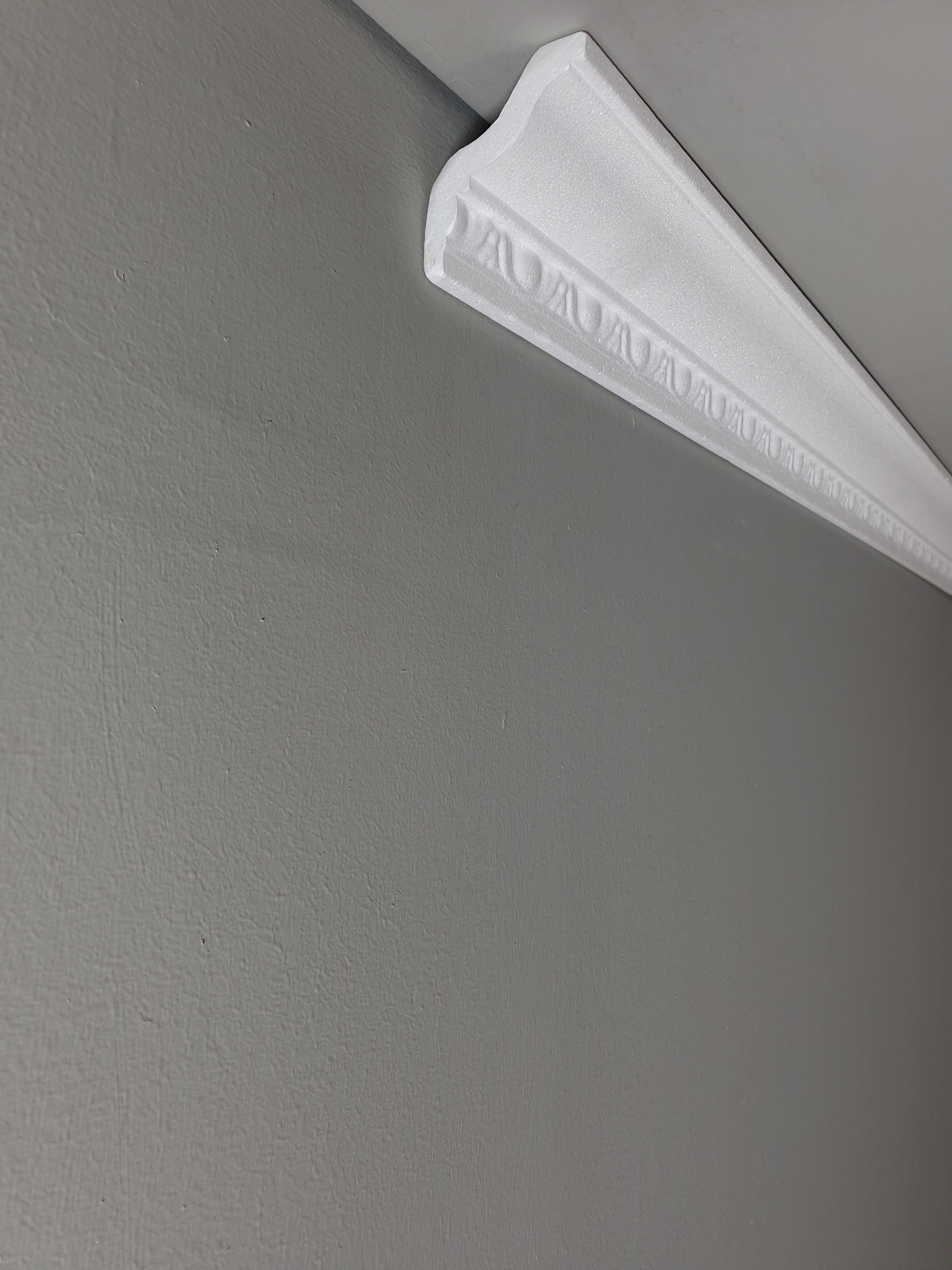 קרניז פוליסטירן בעיטור תחתון