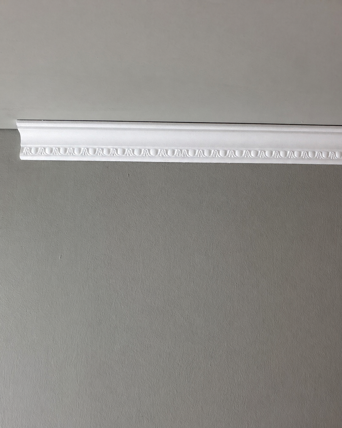 קרניז פוליסטירן בדימוי עיטור עדין G-10