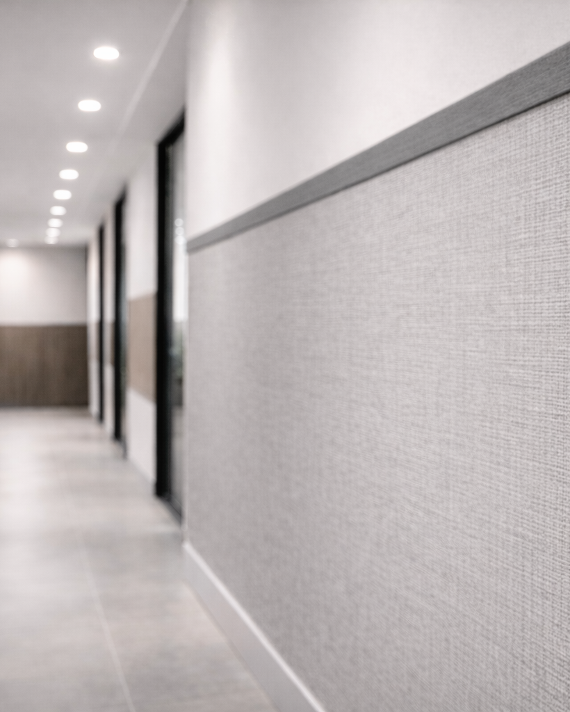 חיפוי קיר פורניר חלק