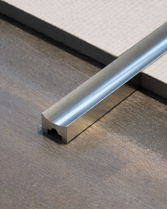 פרופיל מעוצב פרמיום