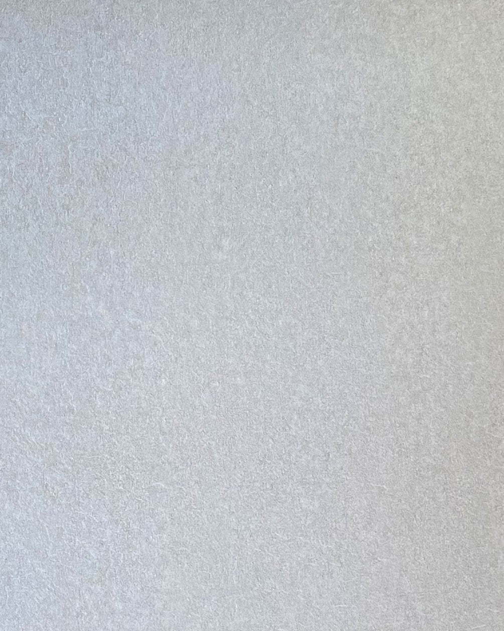 חיפוי קיר דמוי שיש גוון אפור בהיר מט