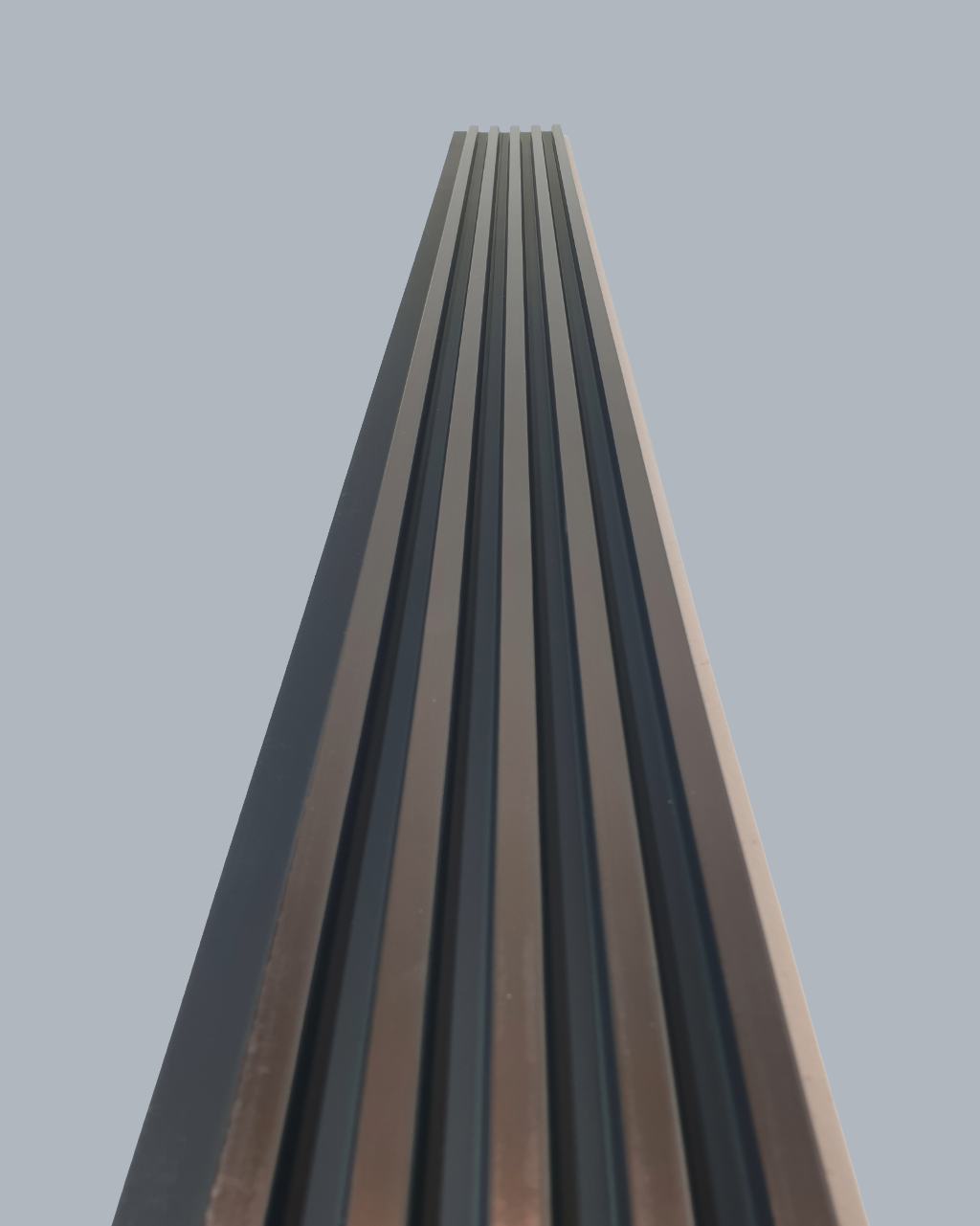 חיפוי קיר פסים דמוי עץ בגוון שחור מטאלי WP-08