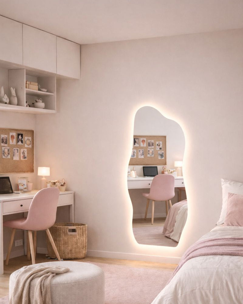 מראת קיר חיבוק דוב