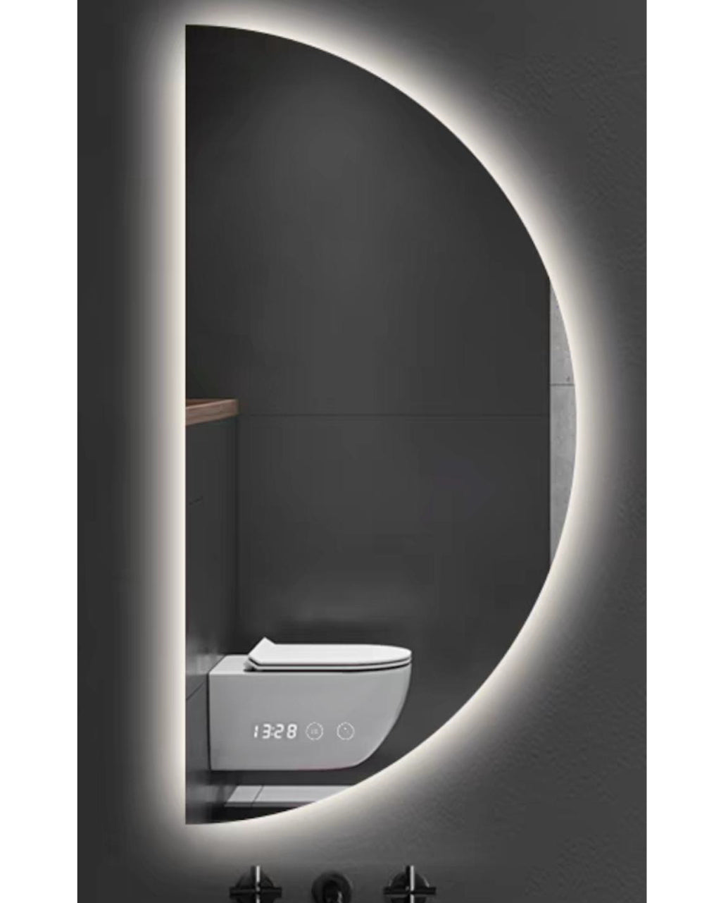 מראת קיר מעוצבת בצורת חצי ירח