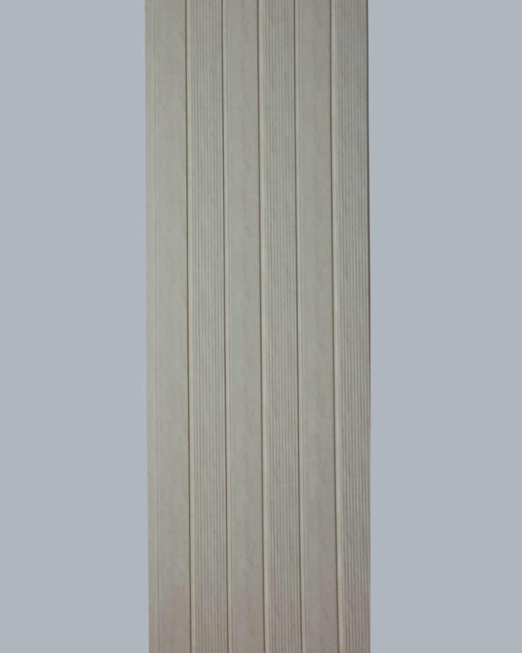 חיפוי קיר פסים בגוון שמנת עם פסים רחבים