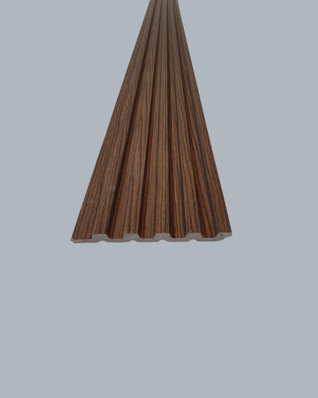 חיפוי קיר פסים בגוון אגוז-וונגה כהה