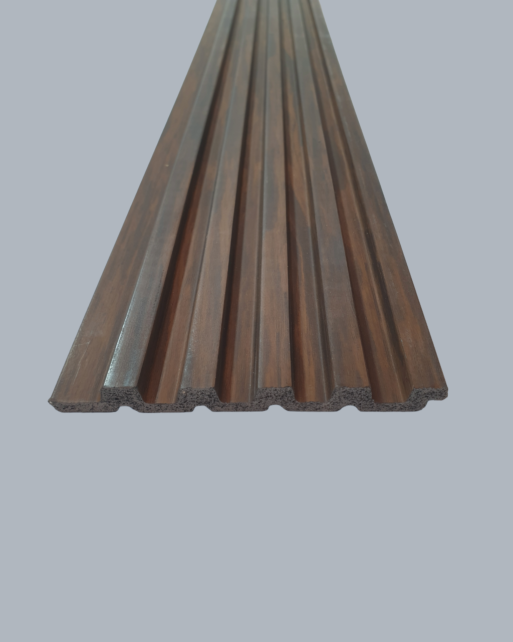 חיפוי קיר פסים דמוי דמוי עץ כהה מושחר