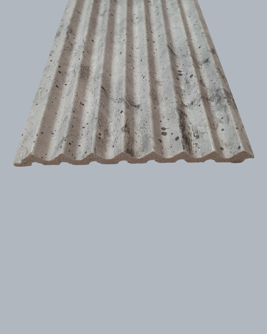 חיפוי קיר פסים דמוי בטון גלי אפור